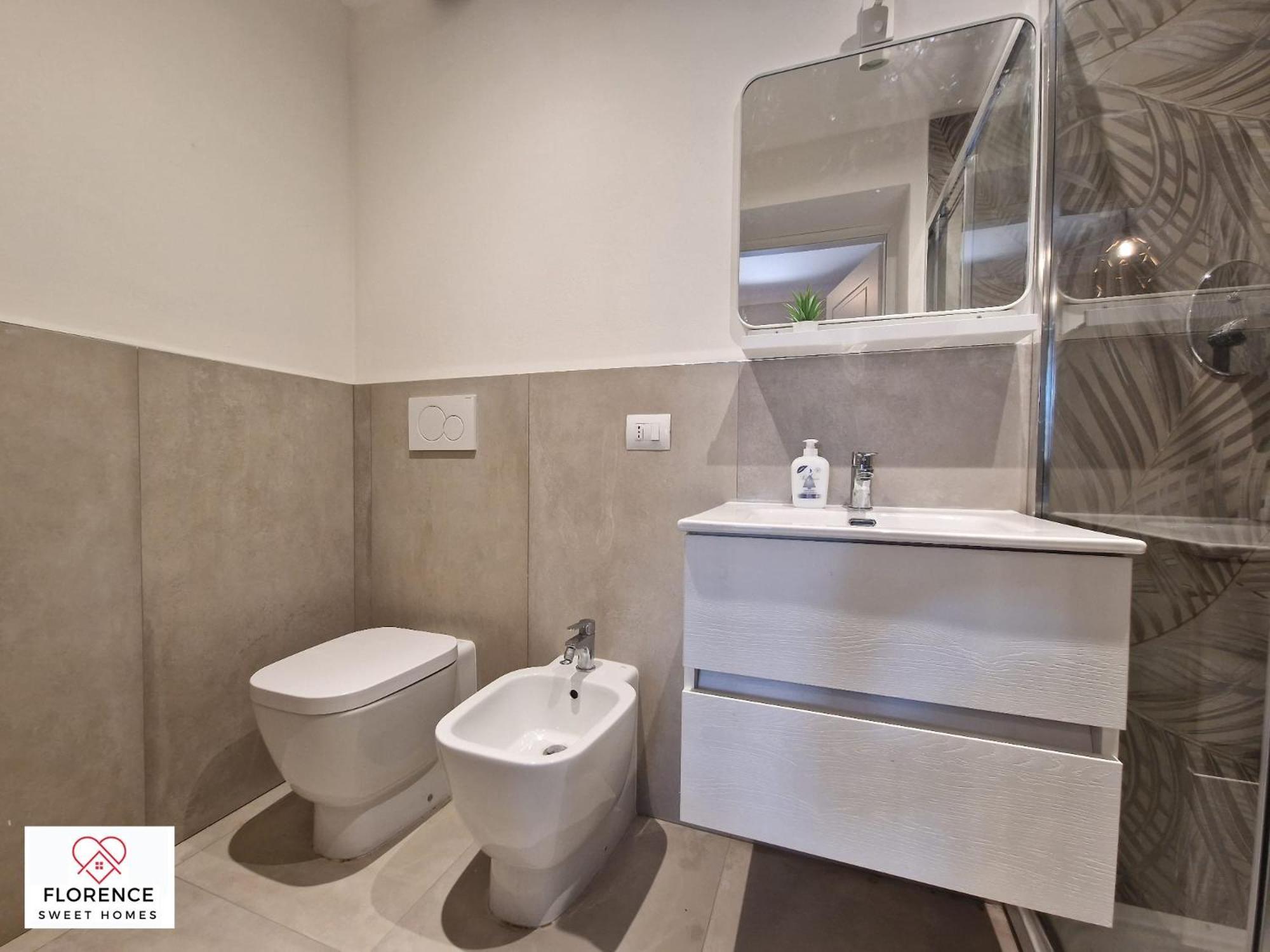 Lella Apartment With Free Parking By Florence Sweet Homes Екстер'єр фото